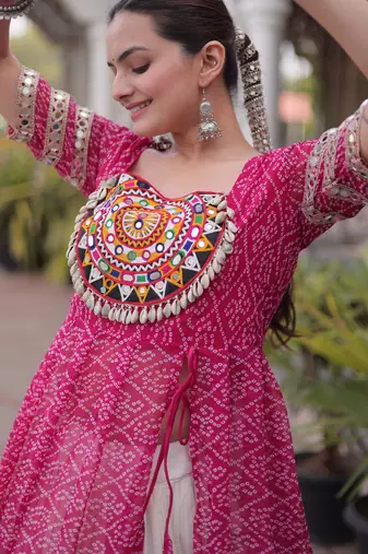 Off White Kora Cotton Chaniya Choli For Navratri Set With Kutchi Patchwork Pink Bandhani Kurti 