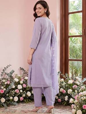 Women Ethnic Motifs Embroidered Chikankari Kurta with Trousers & With Dupatta 4
