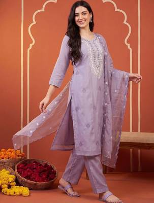 Women Ethnic Motifs Embroidered Thread Work Kurta with Trousers & With Dupatta 3