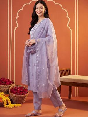 Women Ethnic Motifs Embroidered Thread Work Kurta with Trousers & With Dupatta 4