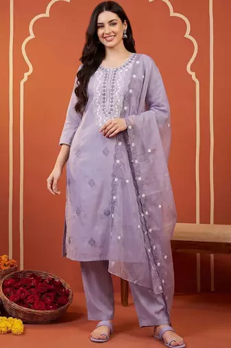 Women Ethnic Motifs Embroidered Thread Work Kurta with Trousers & With Dupatta