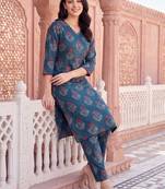Women Floral Printed Cotton Kurta with Trousers
