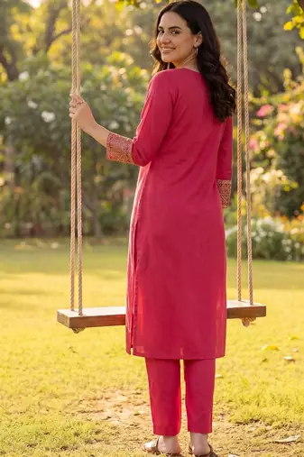 Women Ethnic Motifs Embroidered Regular Thread Work Kurta with Trousers