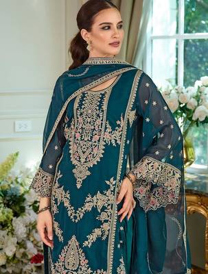 Women Ethnic Motifs Embroidered Kurta & Trouser With Dupatta 6