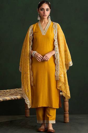 Women Ethnic Motifs Embroidered Kurta with Trousers & With Dupatta