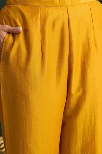 Women Ethnic Motifs Embroidered Kurta with Trousers & With Dupatta