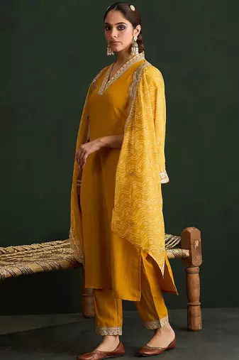 Women Ethnic Motifs Embroidered Kurta with Trousers & With Dupatta