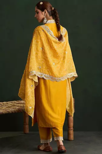 Women Ethnic Motifs Embroidered Kurta with Trousers & With Dupatta