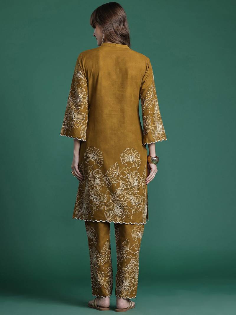 Floral Embroidered Thread Work Cotton Kurta with Trousers