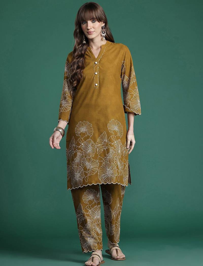 Floral Embroidered Thread Work Cotton Kurta with Trousers