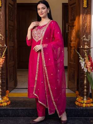 Women Ethnic Motifs Embroidered Thread Work Kurta with Trousers & With Dupatta 1