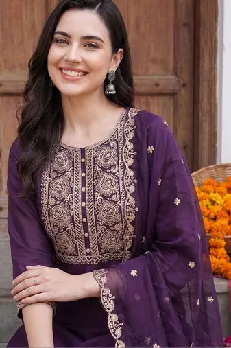 Women Ethnic Motifs Embroidered Thread Work Kurta with Trousers & With Dupatta