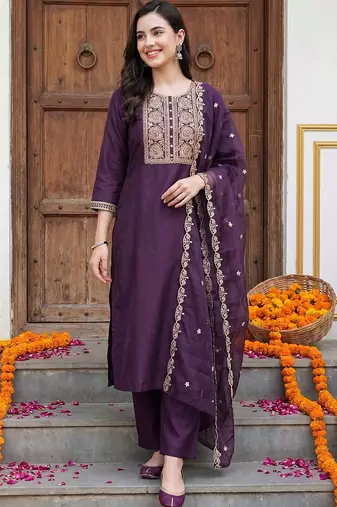Women Ethnic Motifs Embroidered Thread Work Kurta with Trousers & With Dupatta