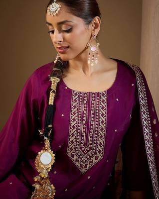 Women Ethnic Motifs Embroidered Sequinned Kurta with Trousers & With Dupatta 2