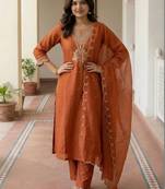 Women Ethnic Motifs Embroidered Thread Work Kurta with Trousers & With Dupatta