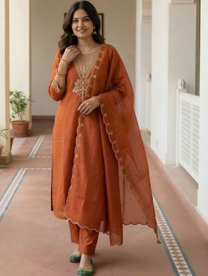 Women Ethnic Motifs Embroidered Thread Work Kurta with Trousers & With Dupatta 3