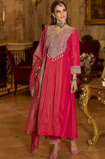 Floral Embroidered V-Neck A-Line Kurta With Trousers & Dupatta