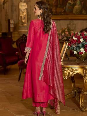 Floral Embroidered V-Neck A-Line Kurta With Trousers & Dupatta 3
