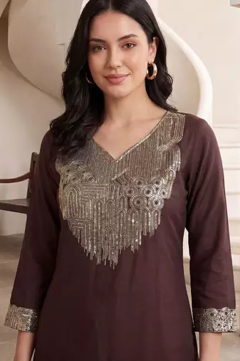 Women Sequinned Kurta with Trousers