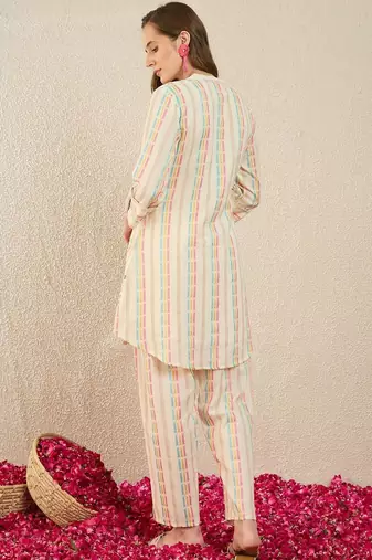 Floral Printed A Line Kurti With Trousers
