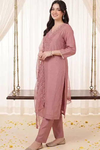 Women Ethnic Motifs Embroidered Thread Work Kurta with Trousers & With Dupatta