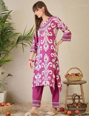 Adults-Women Ethnic Motifs Printed Cotton A-Line Kurta with Trousers 4