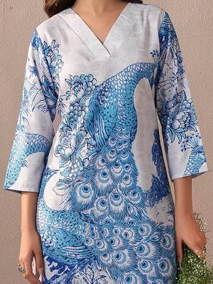 Women Floral Printed Kurta with Trousers 2