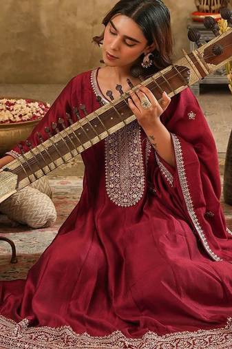 Floral Yoke Design Round Neck Zari Anarkali Kurta & Trousers With Dupatta