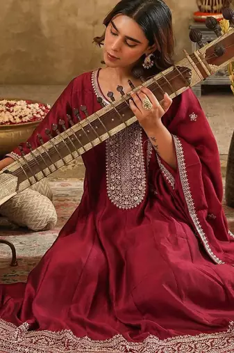 Floral Yoke Design Round Neck Zari Anarkali Kurta & Trousers With Dupatta