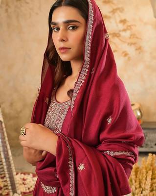 Floral Yoke Design Round Neck Zari Anarkali Kurta & Trousers With Dupatta 3