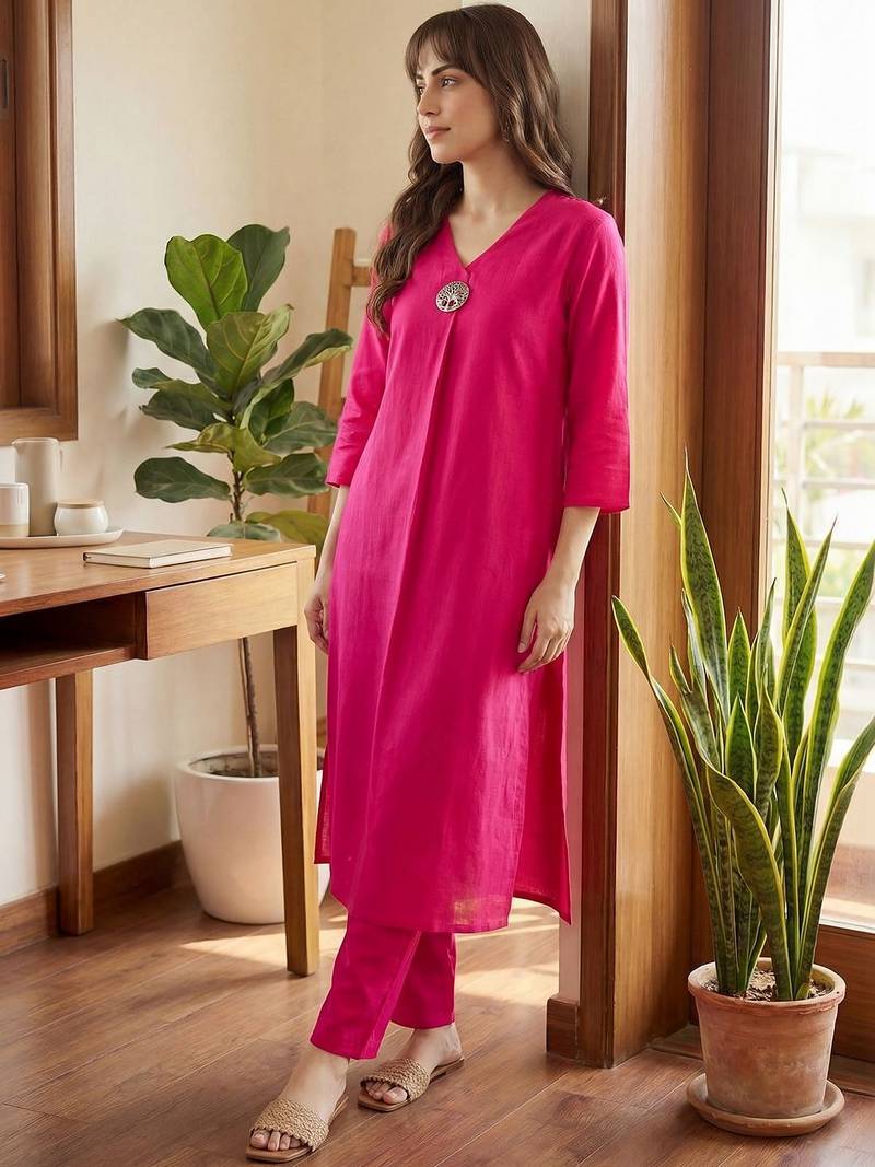 Women Liva Kurta with Trousers