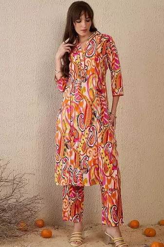 Women Printed Panelled Cotton Kurta with Trousers