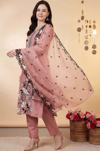 Women Floral Embroidered Thread Work Kurta with Trousers & With Dupatta