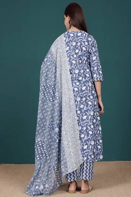 Floral printed cotton v neck kurta trouser & dupatta set 2