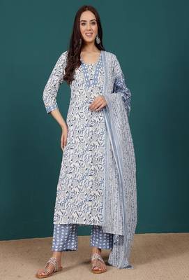 Floral printed cotton v neck kurta trouser & dupatta set 1