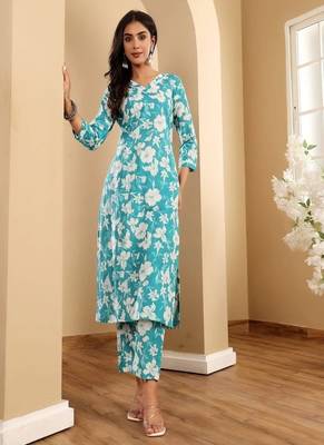 Floral printed cotton v neck kurta trouser & dupatta set 2