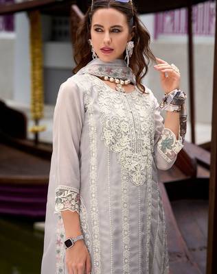 Floral Embroidered Sequinned Straight Kurta with Trouser & Dupatta 1