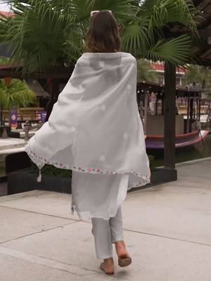 Floral Embroidered Sequinned Straight Kurta with Trouser & Dupatta 5