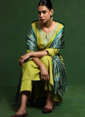 Floral embroidered cotton round neck kurta trouser & dupatta set 3