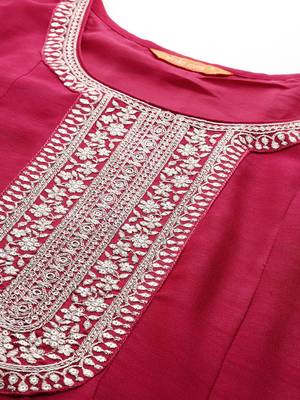 Ethnic Motifs Embroidered Kurta with Trousers & Dupatta 3