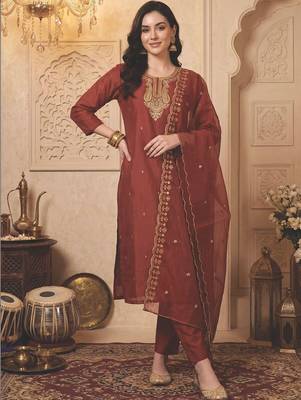 Women Paisley Embroidered Kurta with Trousers & With Dupatta 1