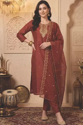 Women Paisley Embroidered Kurta with Trousers & With Dupatta