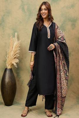 Floral embroidered cotton v neck kurta trouser & dupatta set 1