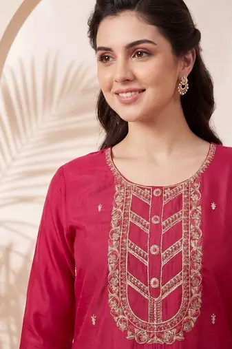 Women Ethnic Motifs Embroidered Regular Kurta with Trousers & With Dupatta