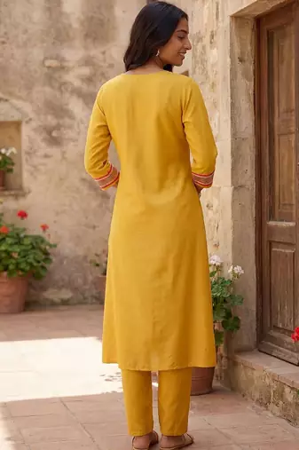 Women Tiered Gotta Patti Kurta with Trousers