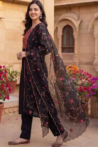 Women Ethnic Motifs Embroidered Thread Work Kurta with Trousers & With Dupatta
