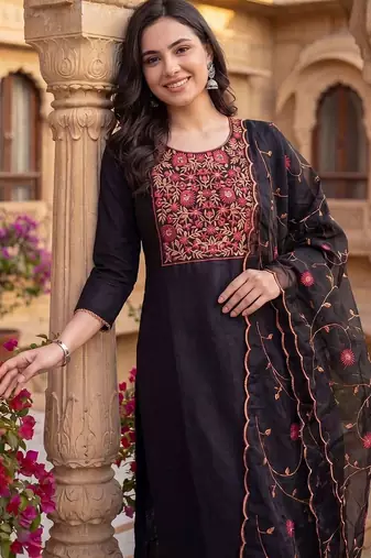 Women Ethnic Motifs Embroidered Thread Work Kurta with Trousers & With Dupatta