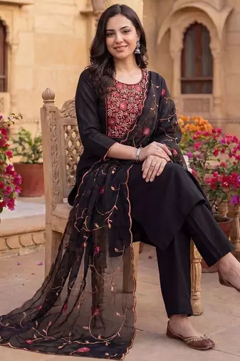 Women Ethnic Motifs Embroidered Thread Work Kurta with Trousers & With Dupatta