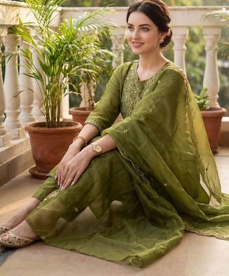 Women Ethnic Motifs Embroidered Thread Work Kurta with Trousers & With Dupatta 2