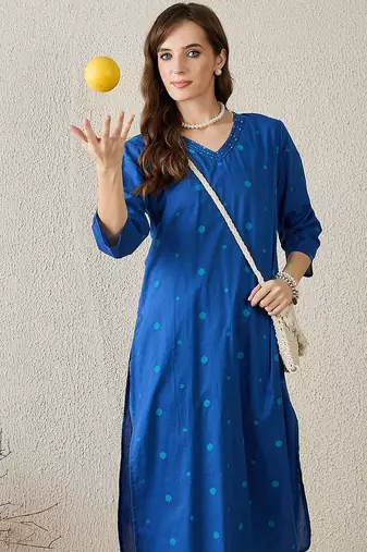 Women Ethnic Motifs Printed Cotton Kurta with Trousers